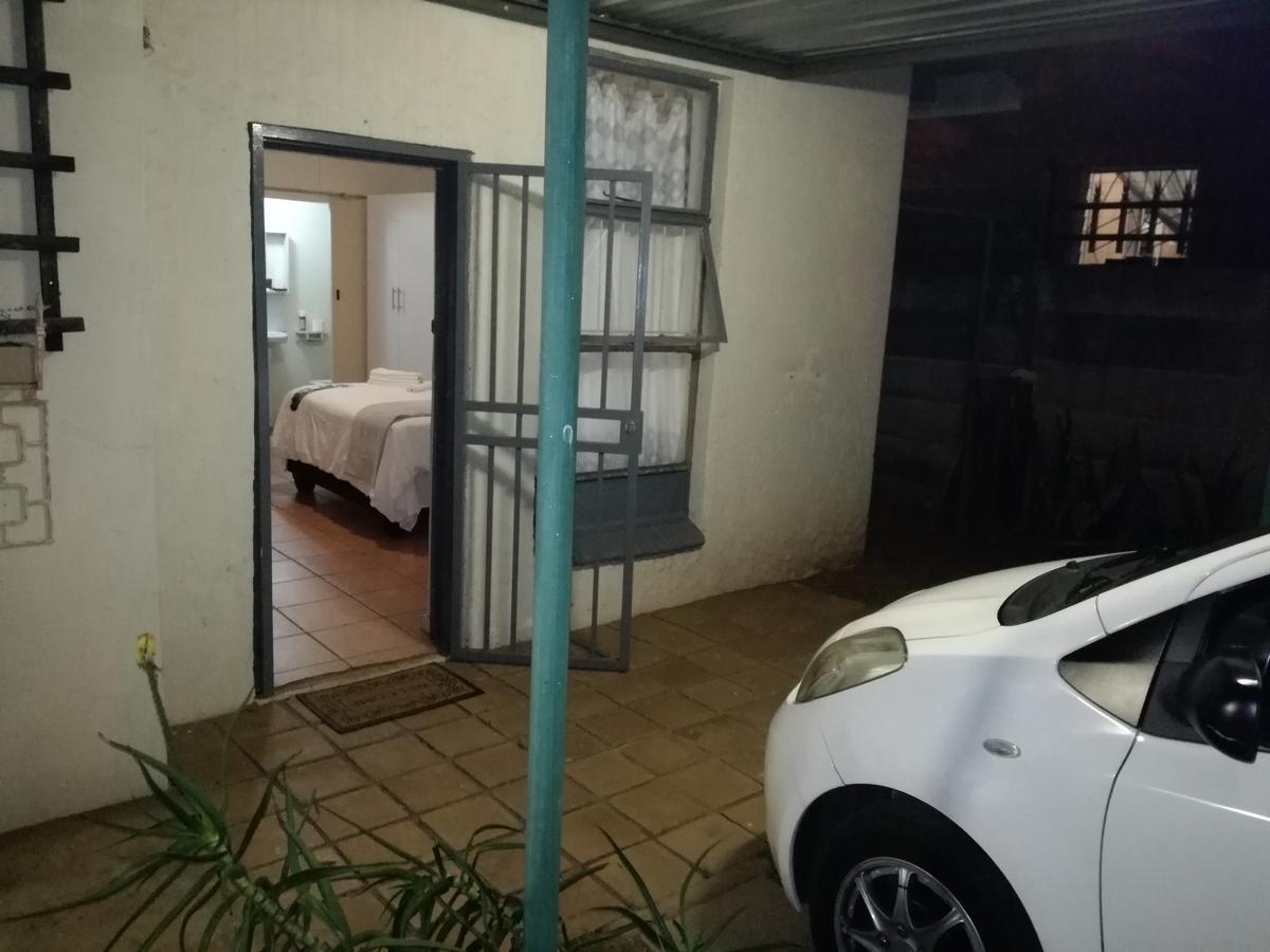 Mulmas Guest House Pretoria-Noord Εξωτερικό φωτογραφία